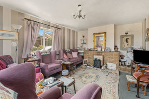 11 Uplands Rise Little Bourton